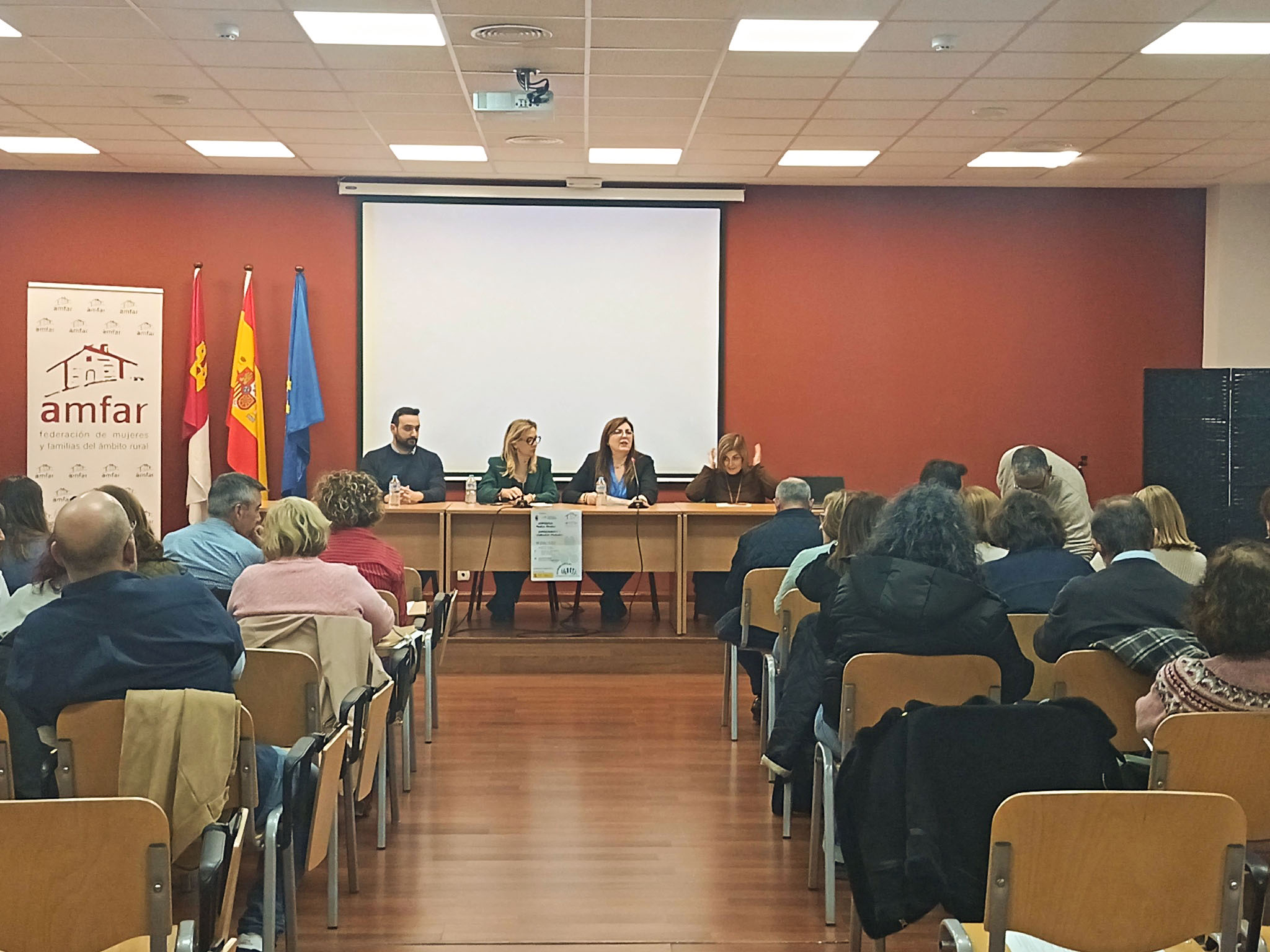 El CEIP María Luisa Cañas y el AMPA La Copa explicaron el programa Eramus Plus Nature4kids en las Jornadas de Emprendimiento de AMFAR JornadaDiadelaMujerAmfarylaCopa1