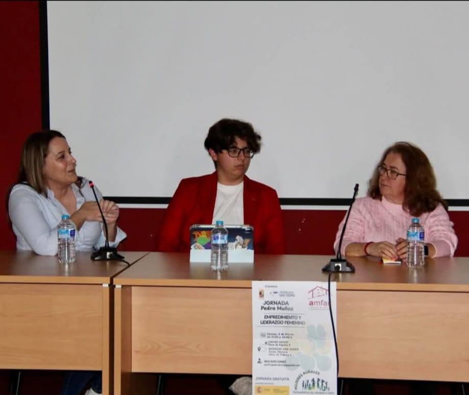 El CEIP María Luisa Cañas y el AMPA La Copa explicaron el programa Eramus Plus Nature4kids en las Jornadas de Emprendimiento de AMFAR JornadaDiadelaMujerAmfarylaCopa1