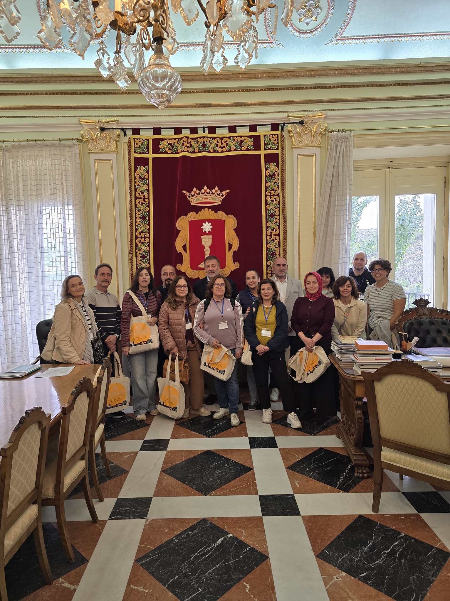 El CEIP María Luisa Cañas, recibido con todos los honores por el Ayuntamiento de Cuenca ViajeaCuencaconAlcalde